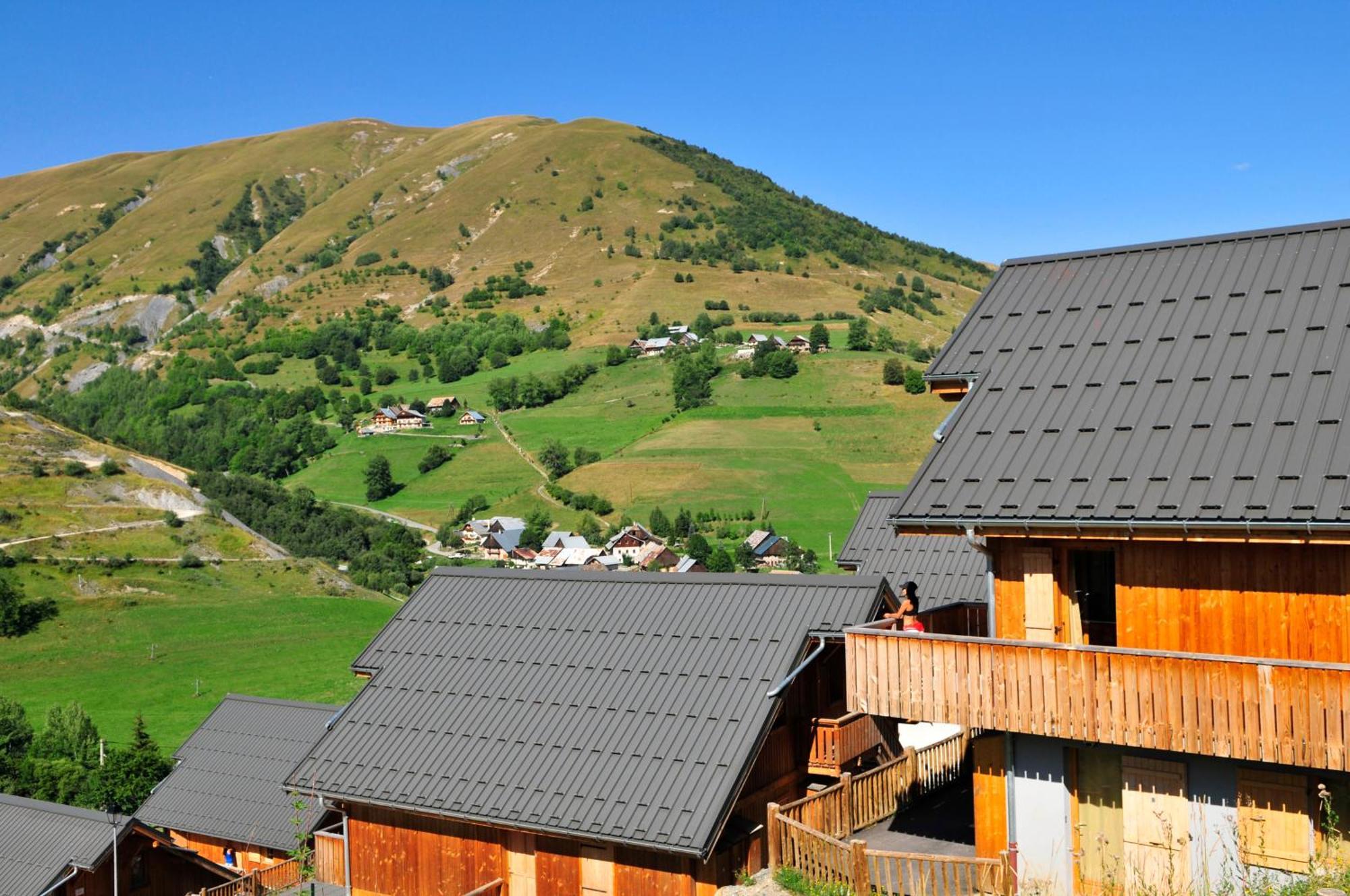 Residence Goelia Les Chalets Des Ecourts サン・ジャン・ダルヴ エクステリア 写真
